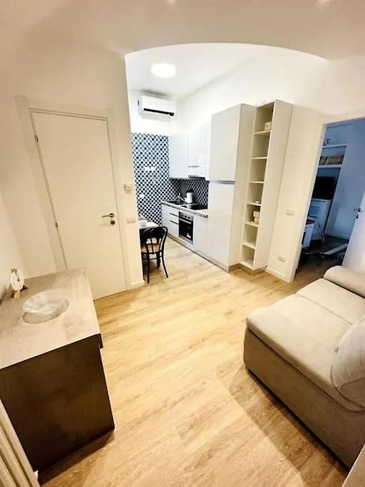 Termini/S.Giovanni Sweet Apartment - Metro A/B Rome