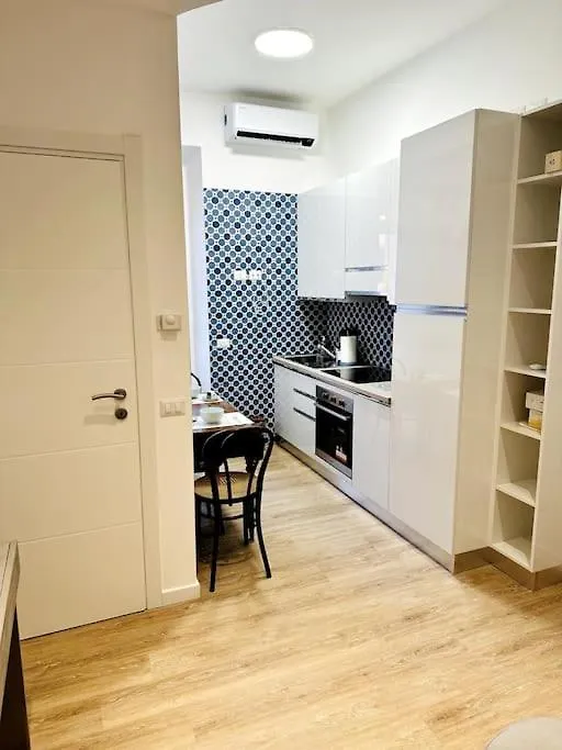 Termini/S.Giovanni Sweet Apartment - Metro A/B Rome