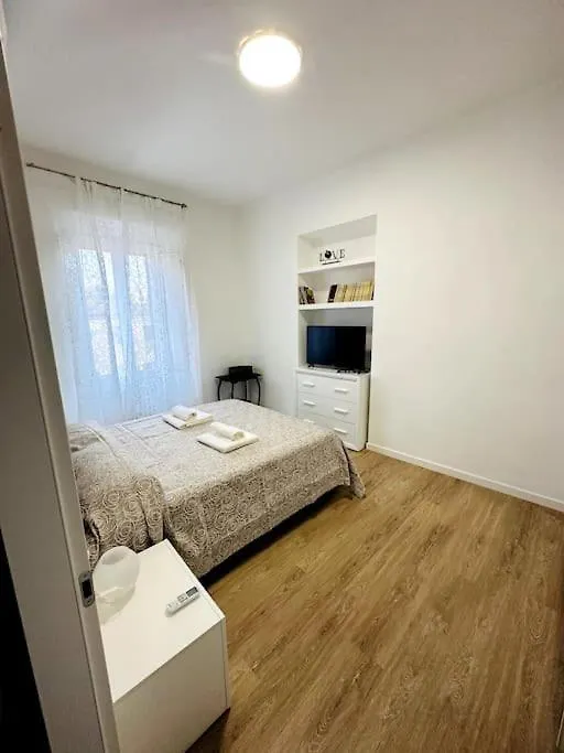 Termini/S.Giovanni Sweet Apartment - Metro A/B Rome Italy
